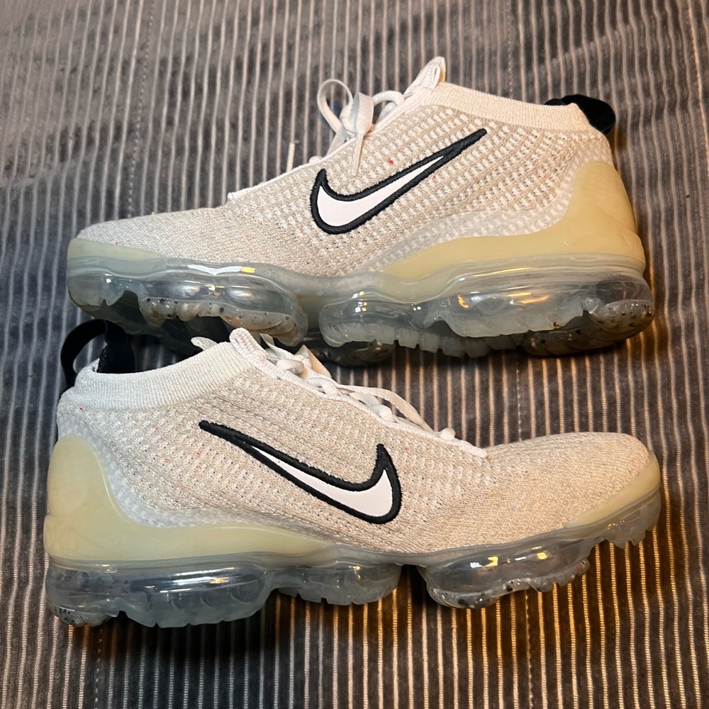 Nike Vapormax Gray and Black Flyknit Sneakers